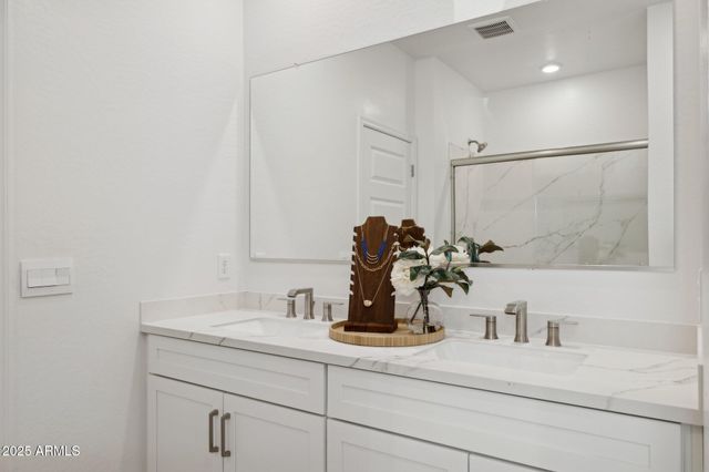 11880 W BURNSIDE Trail, Peoria, AZ 85383