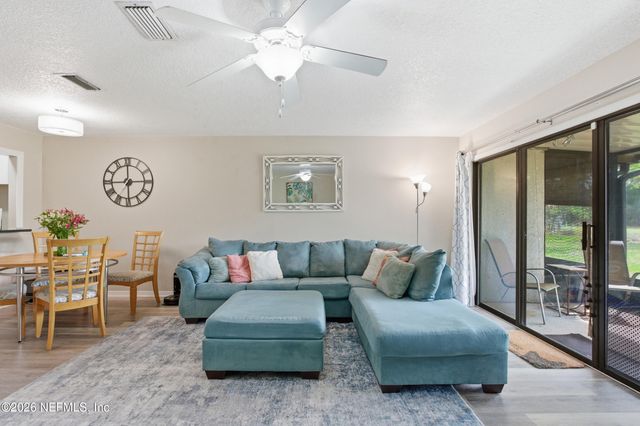 7623 BAYMEADOWS Circle 2022, Jacksonville, FL 32256