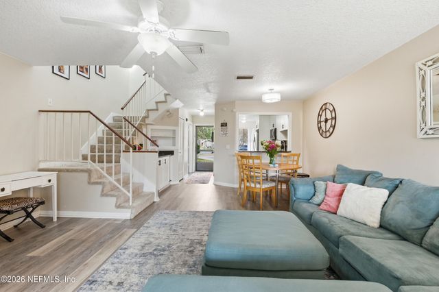 7623 BAYMEADOWS Circle 2022, Jacksonville, FL 32256