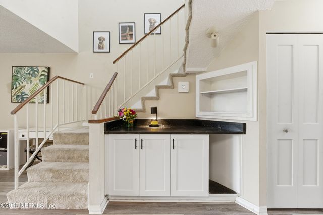 7623 BAYMEADOWS Circle 2022, Jacksonville, FL 32256