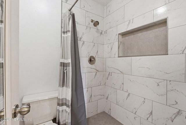 7623 BAYMEADOWS Circle 2022, Jacksonville, FL 32256