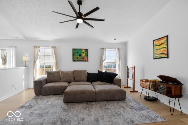 6415 Angel Falls Drive, Noblesville, IN 46062