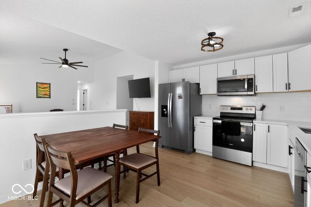 6415 Angel Falls Drive, Noblesville, IN 46062