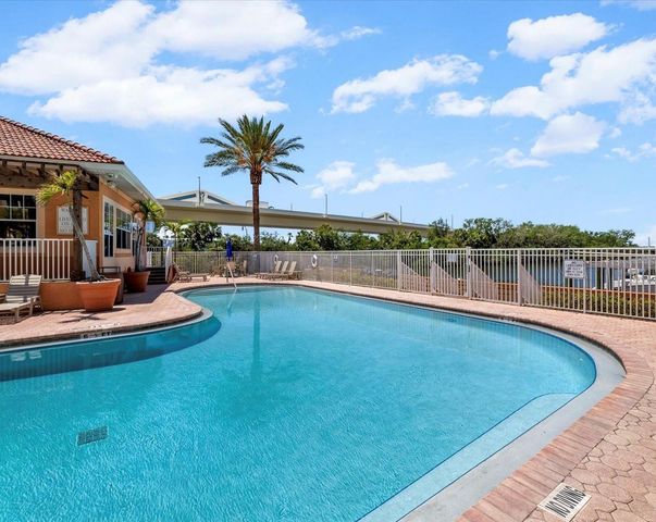 5000 CULBREATH KEY WAY 4-101, Tampa, FL 33611