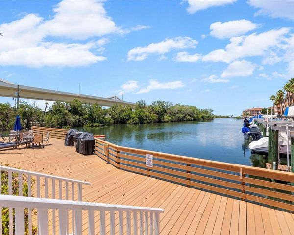 5000 CULBREATH KEY WAY 4-101, Tampa, FL 33611