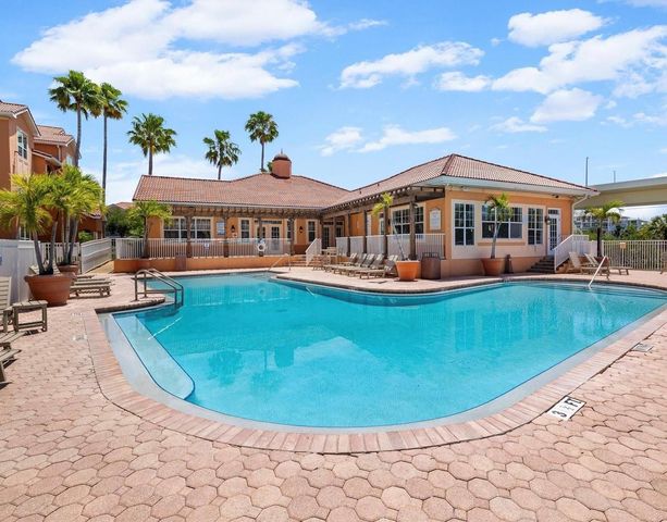 5000 CULBREATH KEY WAY 4-101, Tampa, FL 33611