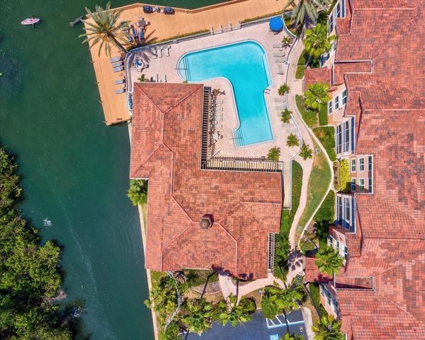 5000 CULBREATH KEY WAY 4-101, Tampa, FL 33611