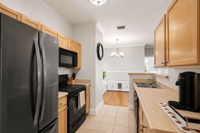 5000 CULBREATH KEY WAY 4-101, Tampa, FL 33611