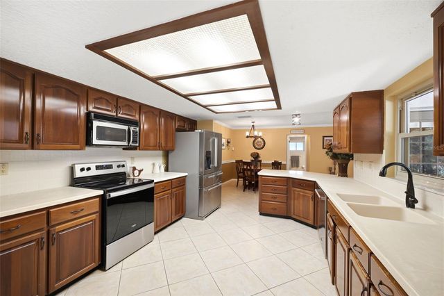 6403 CHISWICK COURT, New Port Richey, FL 34655