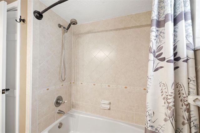 6403 CHISWICK COURT, New Port Richey, FL 34655