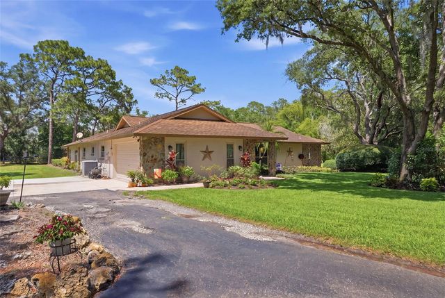 6403 CHISWICK COURT, New Port Richey, FL 34655