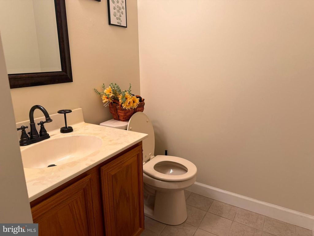 Image 10 of property listing at 773 BURGH WESTRA WAY, Abingdon, MD 21009