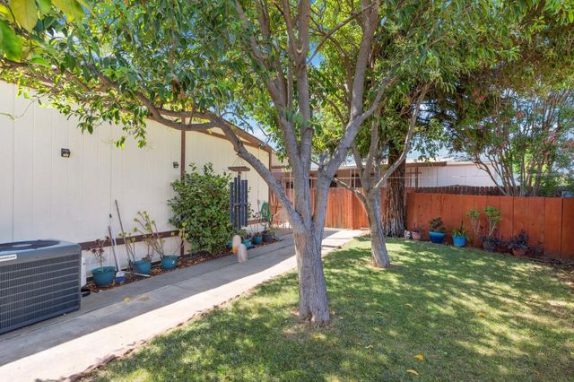 371 Bethel Avenue # 102, Sanger, CA 93657