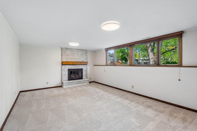 4860 Kingsberry Lane, Minnetonka, MN 55345