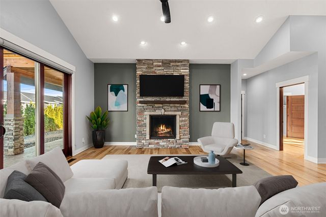 1330 N Arbor Terrace, East Wenatchee, WA 98802