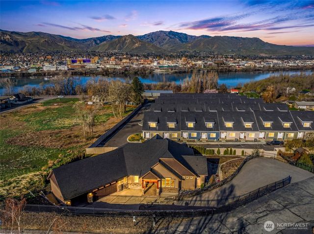 1330 N Arbor Terrace, East Wenatchee, WA 98802