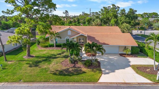 204 WINDWARD DRIVE, Osprey, FL 34229