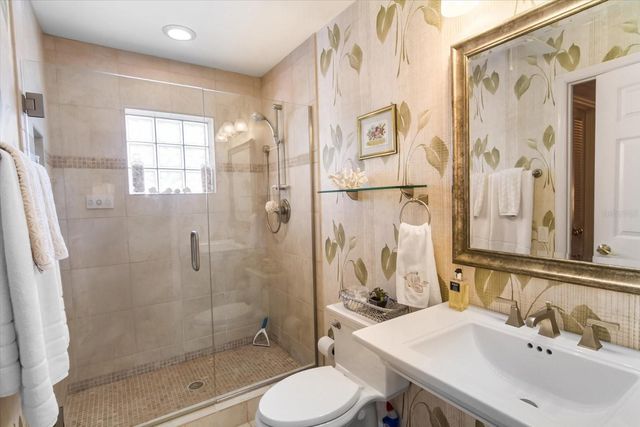 204 WINDWARD DRIVE, Osprey, FL 34229