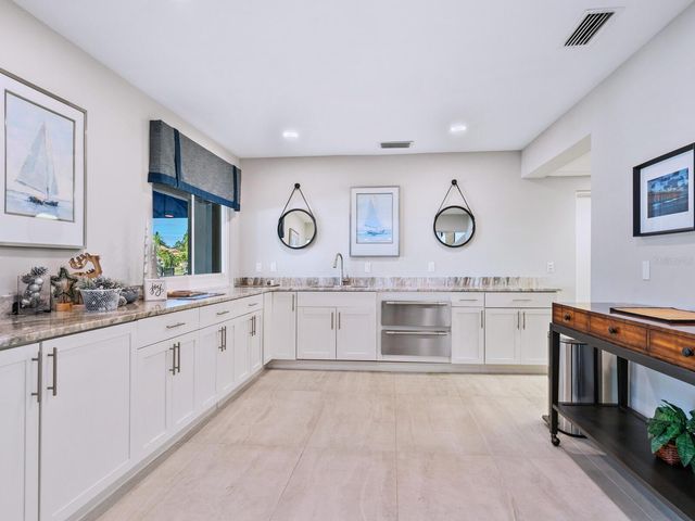 204 WINDWARD DRIVE, Osprey, FL 34229