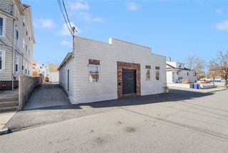 11 Tenth Street, East Providence, RI 02906