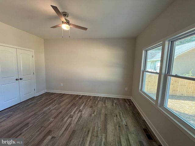 105 CIRCLE LN, Colonial Beach, VA 22443