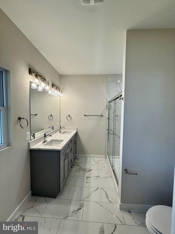 105 CIRCLE LN, Colonial Beach, VA 22443