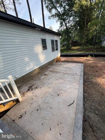 105 CIRCLE LN, Colonial Beach, VA 22443