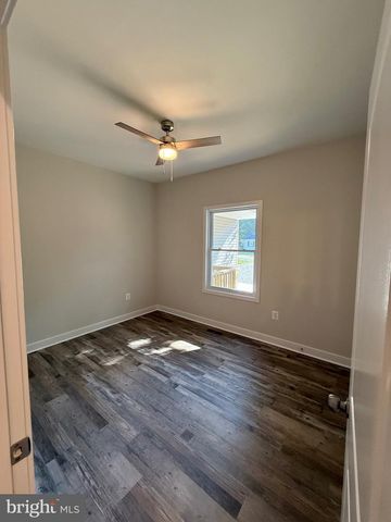 105 CIRCLE LN, Colonial Beach, VA 22443