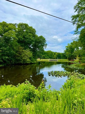 105 CIRCLE LN, Colonial Beach, VA 22443