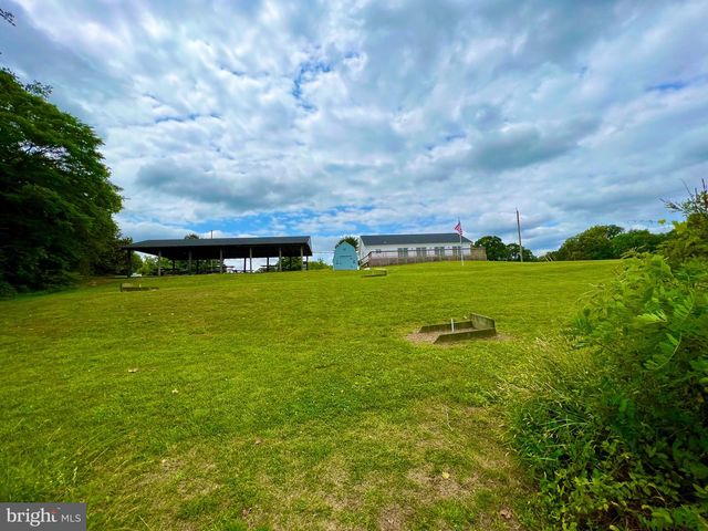 105 CIRCLE LN, Colonial Beach, VA 22443