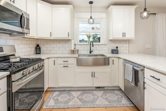 10224 Sarle Road, Tittabawassee Township, MI 48623