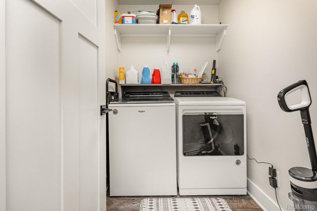 10224 Sarle Road, Tittabawassee Township, MI 48623