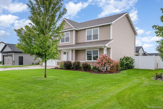 10224 Sarle Road, Tittabawassee Township, MI 48623