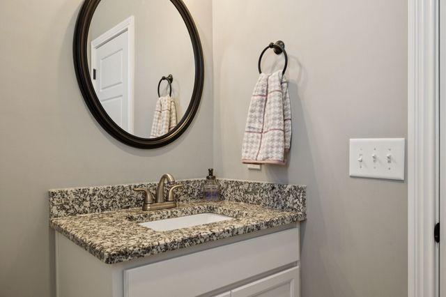 323 Bluebriar Trce, Clarksville, TN 37043