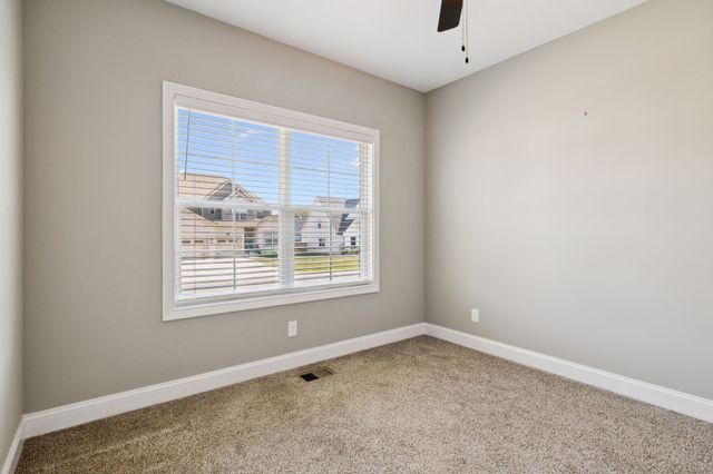 323 Bluebriar Trce, Clarksville, TN 37043