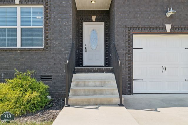 323 Bluebriar Trce, Clarksville, TN 37043