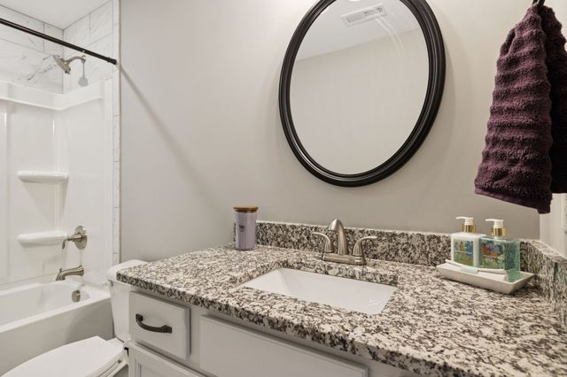 323 Bluebriar Trce, Clarksville, TN 37043