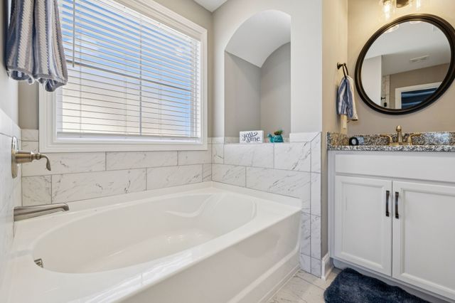 323 Bluebriar Trce, Clarksville, TN 37043