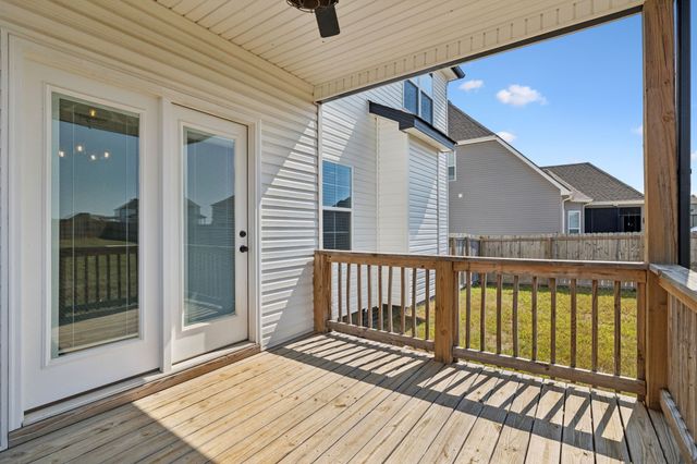 323 Bluebriar Trce, Clarksville, TN 37043