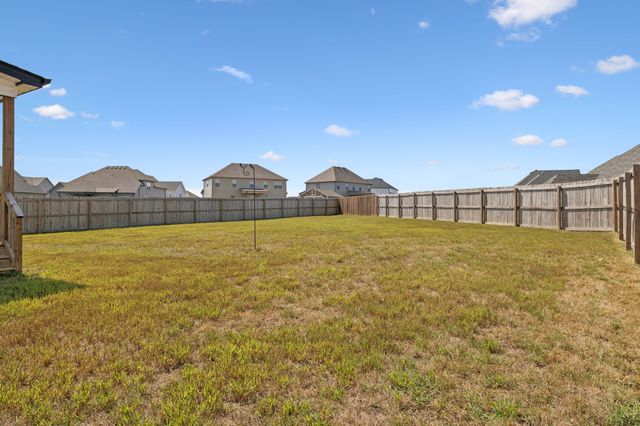 323 Bluebriar Trce, Clarksville, TN 37043