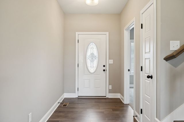 323 Bluebriar Trce, Clarksville, TN 37043