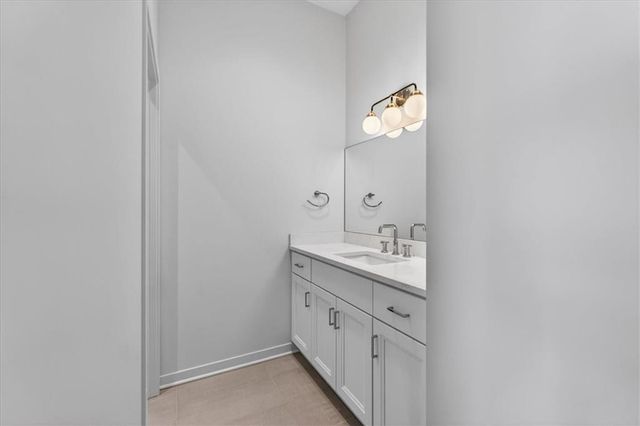 2856 W 133rd Terrace, Leawood, KS 66209