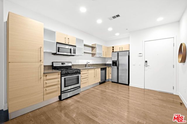 1234 Wilshire Boulevard 422, Los Angeles, CA 90017