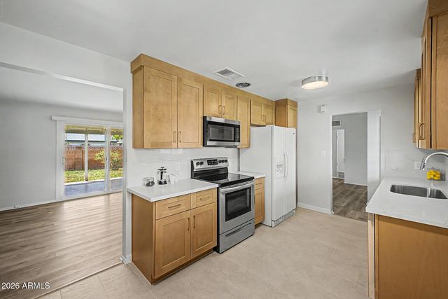 3409 E INDIANOLA Avenue, Phoenix, AZ 85018