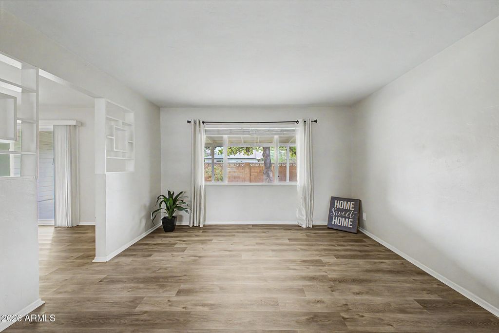 Image 23 of property listing at 3409 E INDIANOLA Avenue, Phoenix, AZ 85018