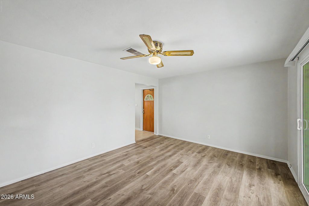 Image 31 of property listing at 3409 E INDIANOLA Avenue, Phoenix, AZ 85018