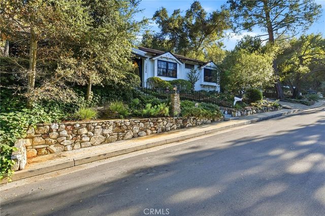 15936 Valley Wood Road, Sherman Oaks, CA 91403
