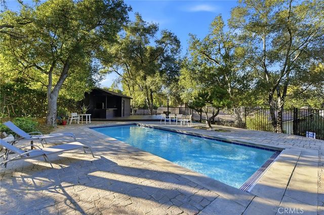 15936 Valley Wood Road, Sherman Oaks, CA 91403