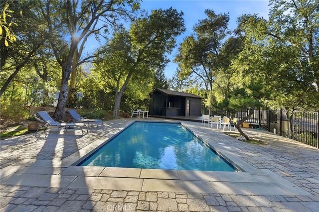 15936 Valley Wood Road, Sherman Oaks, CA 91403