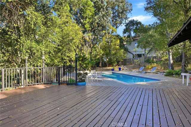 15936 Valley Wood Road, Sherman Oaks, CA 91403